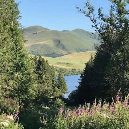 Bel T2 Avec Balcon Et Parking A 220m Du Centre - Fr-1-608-189 Apartment Le Mont-Dore